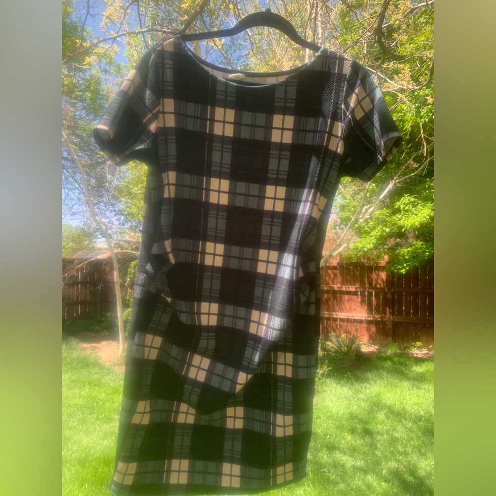 XL plaid maternity dress PinkBlush -ruched side, high stretch ,soft fabric